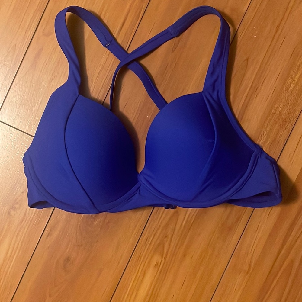 ⭐️NWOT Time and Tru blue crisscross underwire b suit top Medium